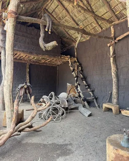 Interior de rancho criollo tradicional